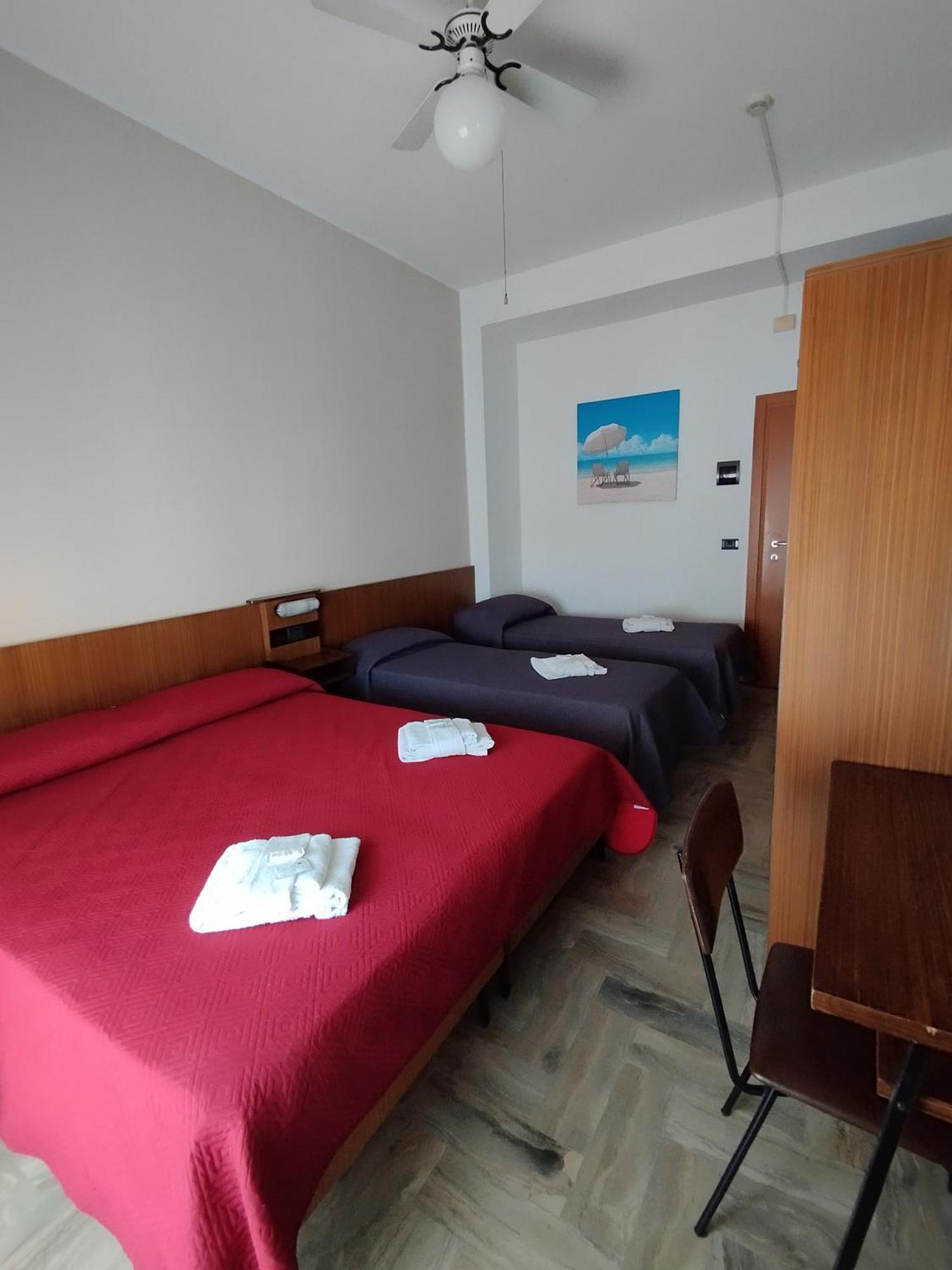 Hotel Luca Rimini Exterior photo